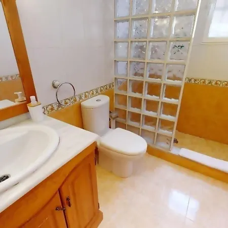 度假居 Immaculate With Amazing Sea Views 穆特萨梅尔